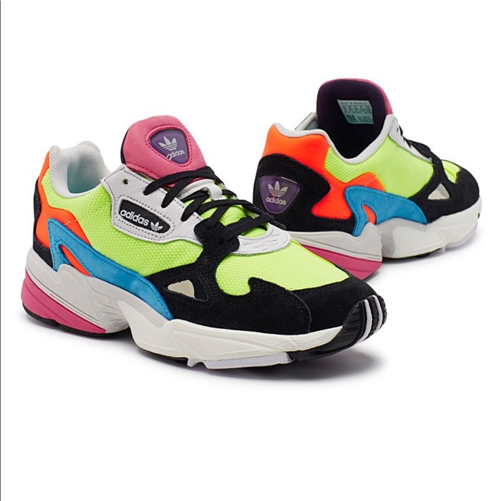 Adidas Sneakers
